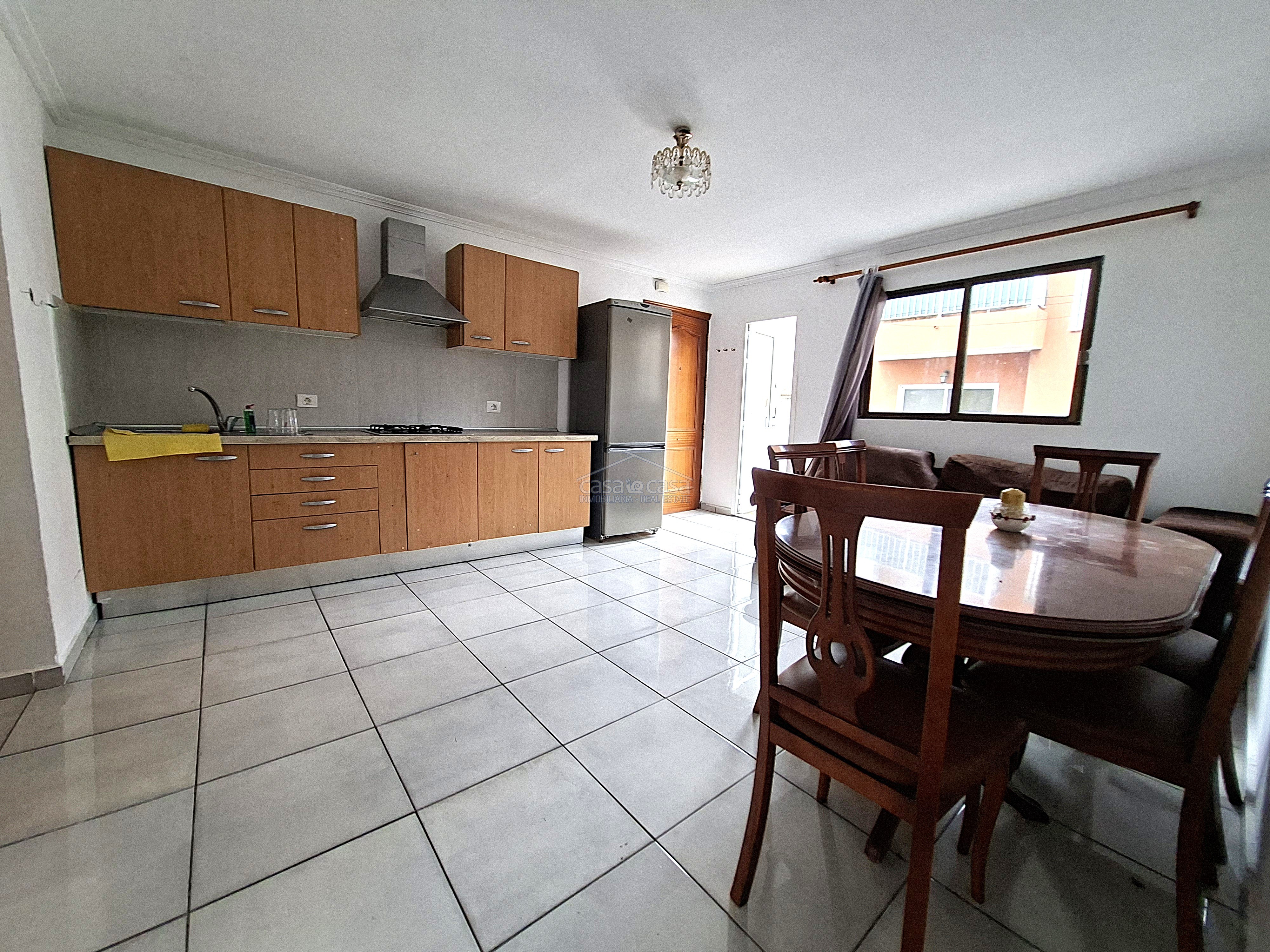 6097P-Amplio apartamento en El Fraile